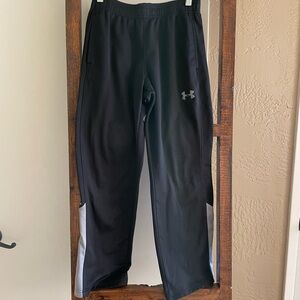 Boys Under Armour Joggers - Medium - Black